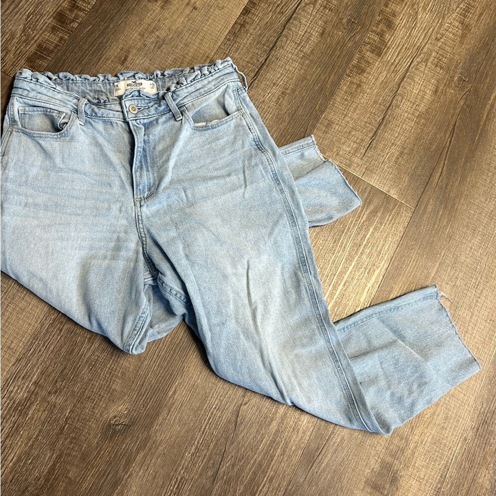 Hollister Ruffled Waist Mom Jeans Size 11R